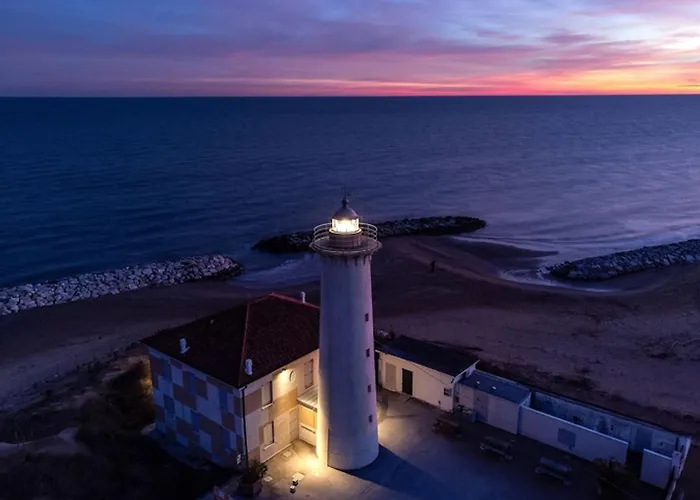 Lovely By The Apartamento